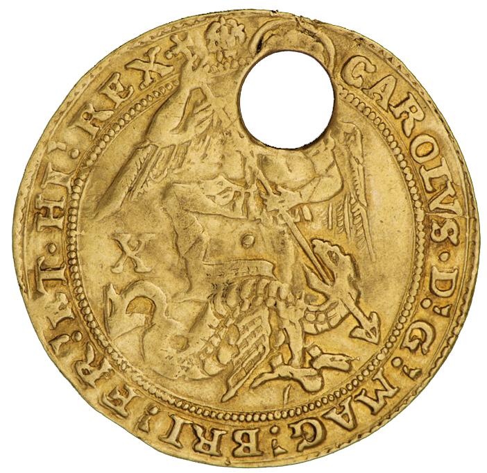 Pièce d’or percée, ornée d’une image d’un ange guerrier tuant un dragon.