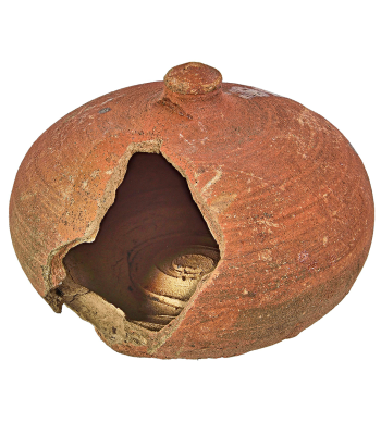 Pot d’argile cassé Pot d’argile ovale avec une poignée ronde sur le dessus et un trou irrégulier sur le côté.